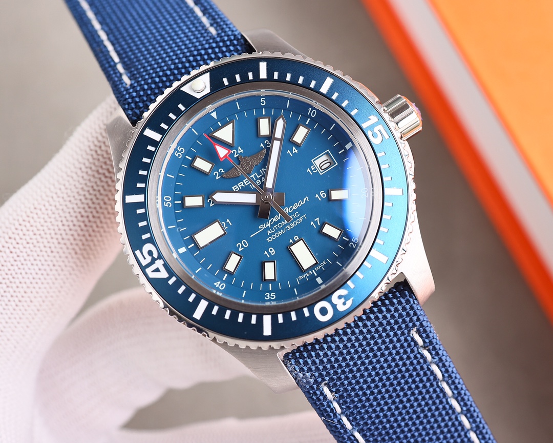 TheChronoLux - Breitling Superocean Special 44mm Blue Dial, 13326883828689472