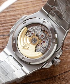 TheChronoLux - Patek Philippe Nautilus 42mm Cream Dial, 13327414933793664