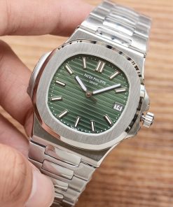 TheChronoLux - Patek Philippe Nautilus 42mm Green Dial, 13327414976039579
