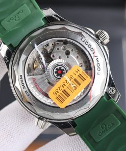 TheChronoLux - Seamaster Diver Co‑Axial Master Chronometer 42mm Green, 13327603304357051