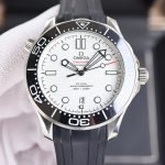 TheChronoLux - Seamaster Diver Co‑Axial Master Chronometer 42mm White, 13327603358808900