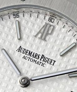 TheChronoLux - Audemars Piguet Royal Oak Jumbo 15202 39mm White, photo 2024 07 02 17 54 54 2